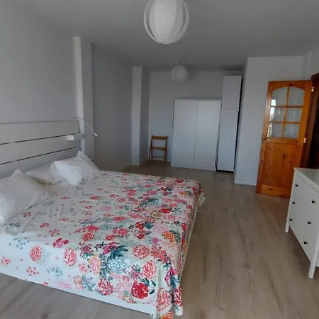Lägenhet Acogedor Y Luminoso Piso Con Balcon
