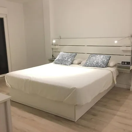 Acogedor Y Luminoso Piso Con Balcon Apartment *
